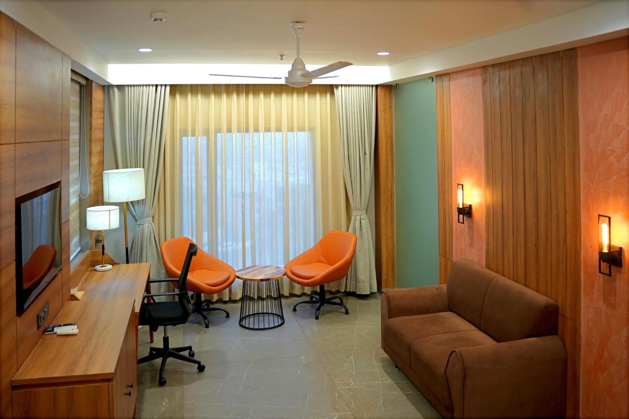 The Sky Imperial Hotel Kailash Jamnagar Luaran gambar